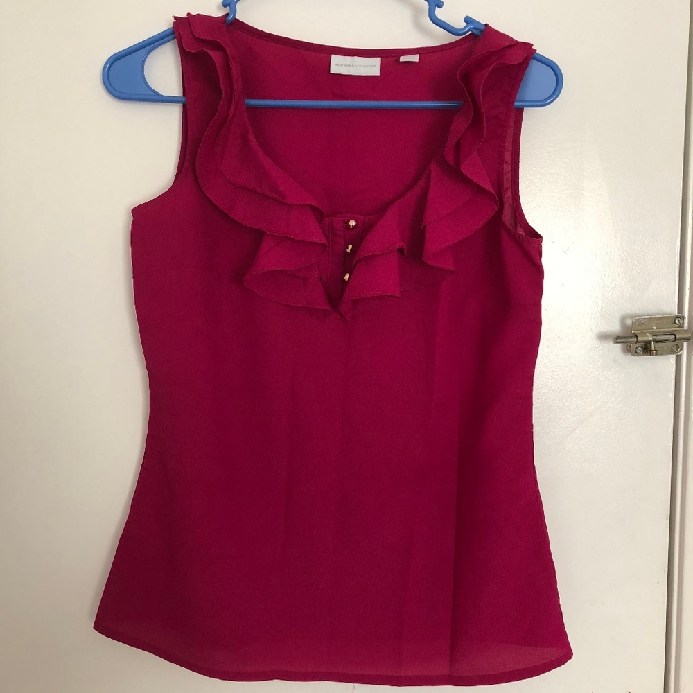 Pink sleeveless top